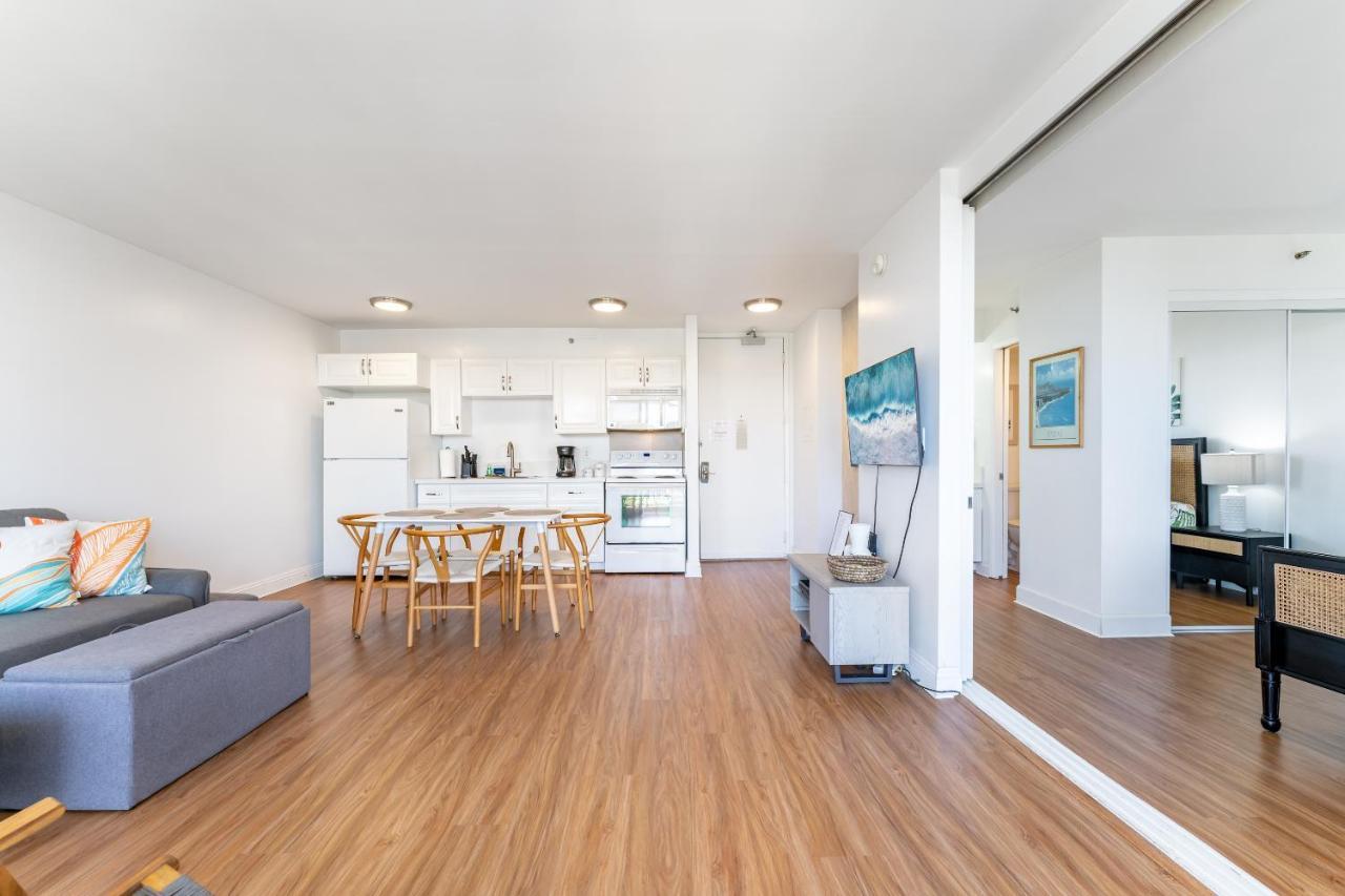 Waikiki Banyan W-ocean Views With Free Parking! Apartamento Honolulu